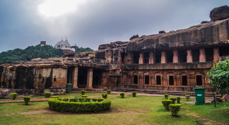 Ancient Jain Voices in Stone